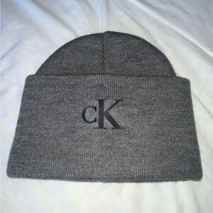 Calvin Klein Men’s Grey Beanie